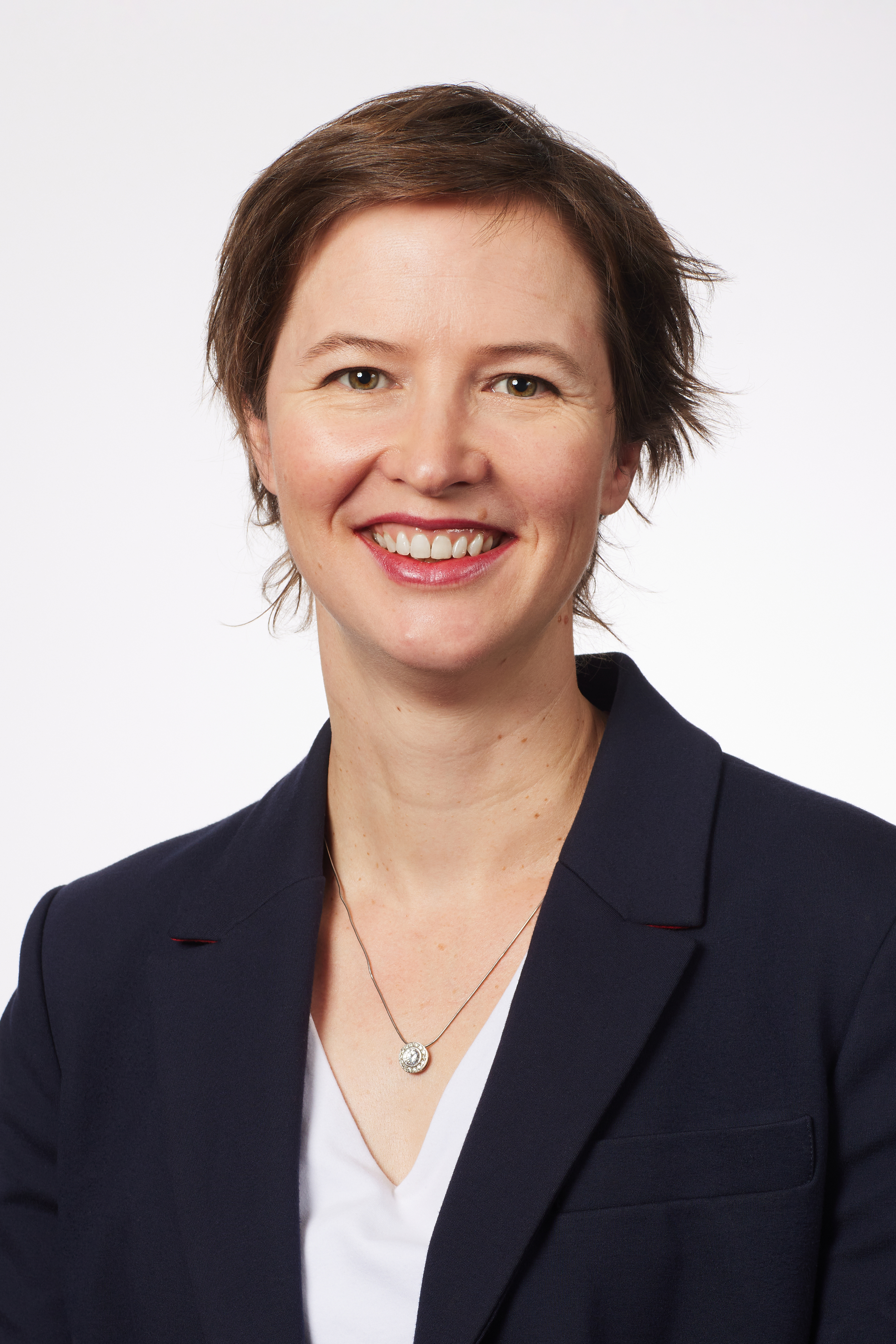 Claire Gordon (AU)