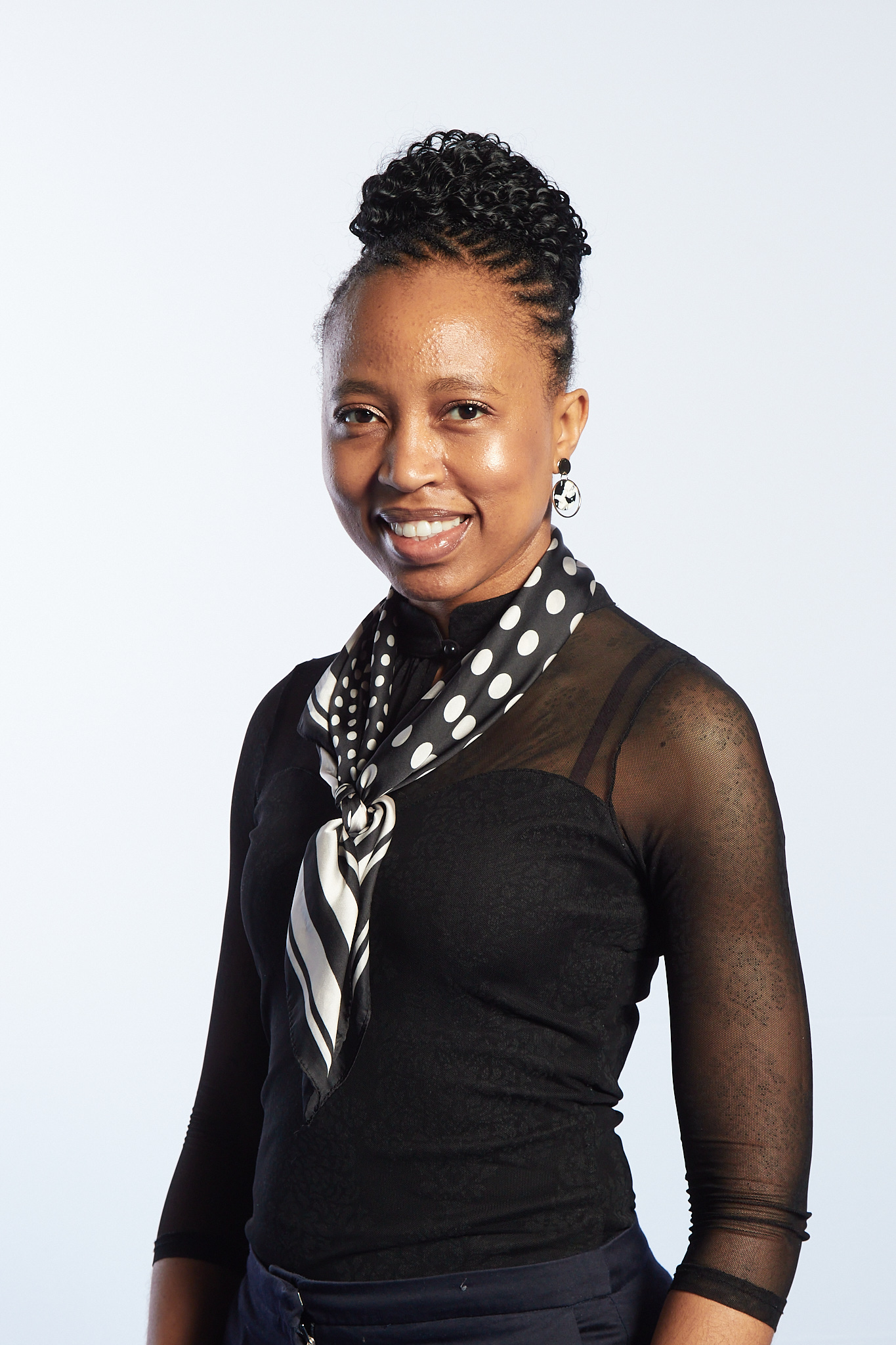 Thozama Siyotula (ZA)