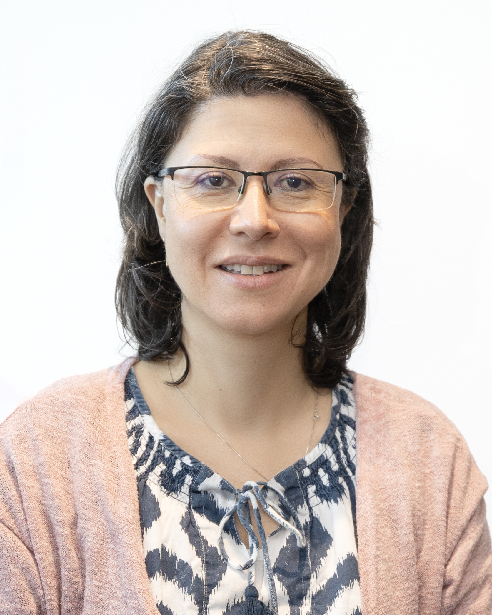 Maria Gomez (AE)
